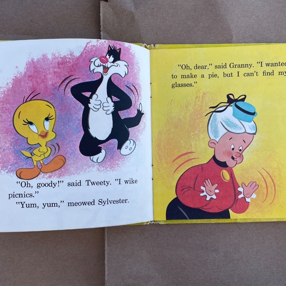 Vintage "Tweety and Sylvester: Picnic Problems" Hardcover Book - Picture 6 of 7
